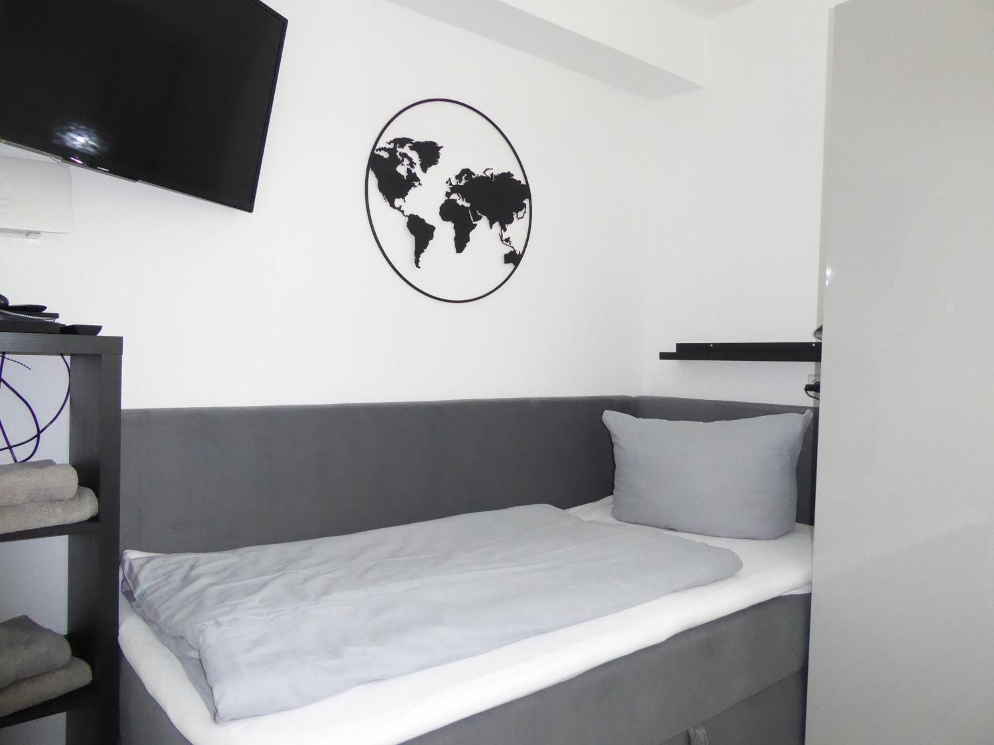 Apartment Citylife Oder Cityflair Wifi, Ps4, Netflix ,pool, Sauna, Nahe Bikepark Winterberg